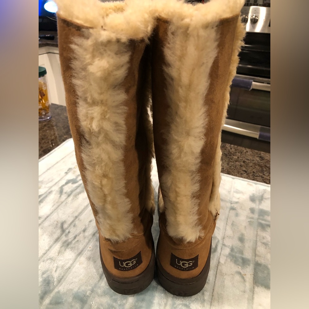 UGG Sundance II